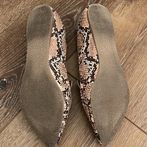 Steve Madden Feather snakeprint pointed loafers - Picture 5 of 5